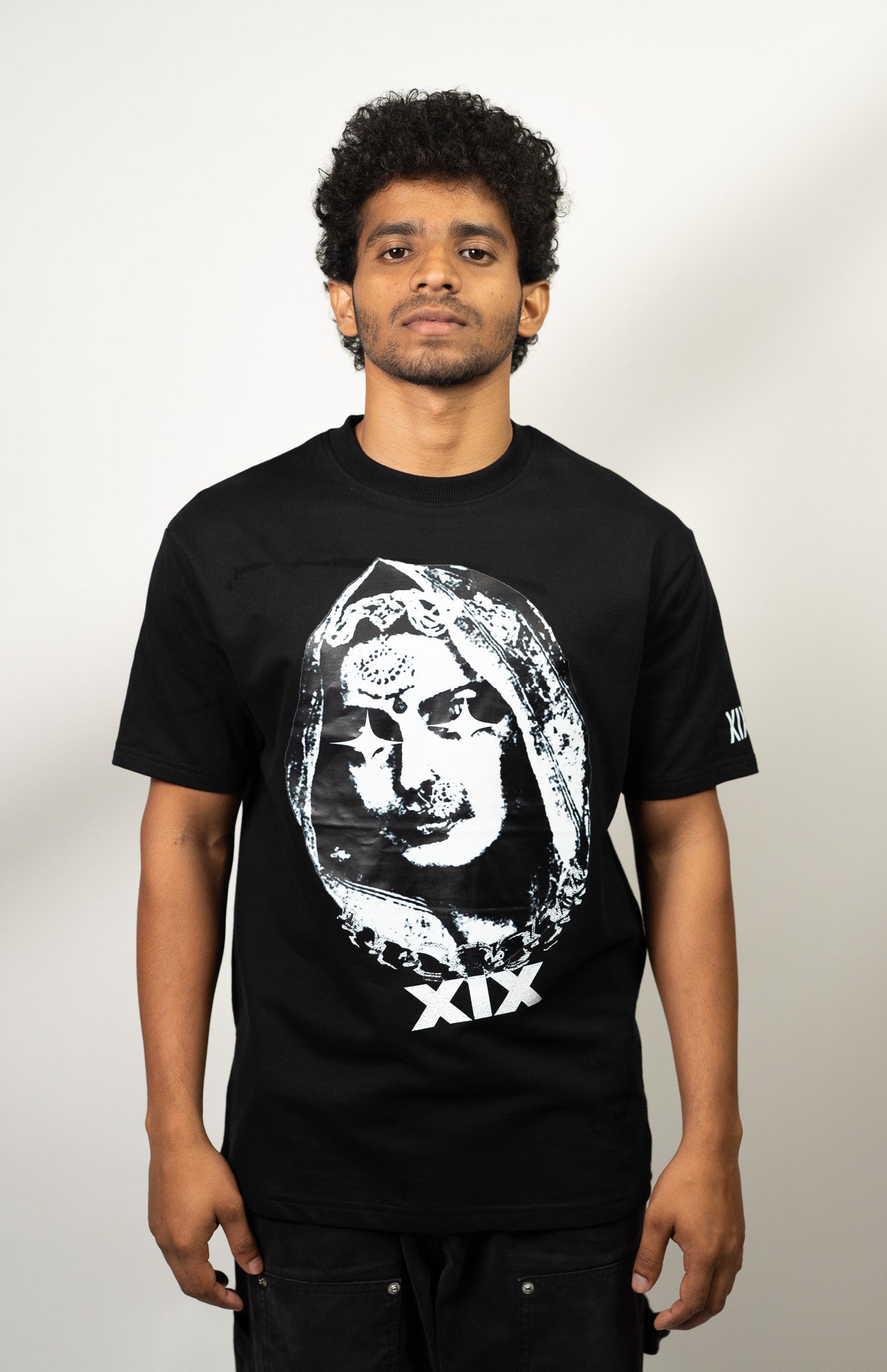 THE TRUST NO B TEE ( LIMITED PIECES )